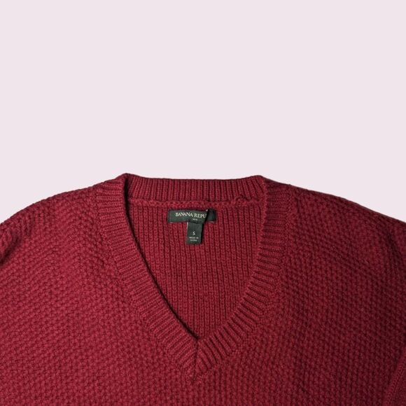 Banana Republic Fuchsia Knit V-Neck Sweater, Size Small - Picture 3 of 4